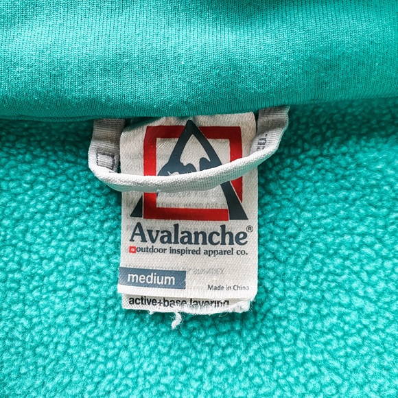 Avalanche Pullover - Picture 2 of 5